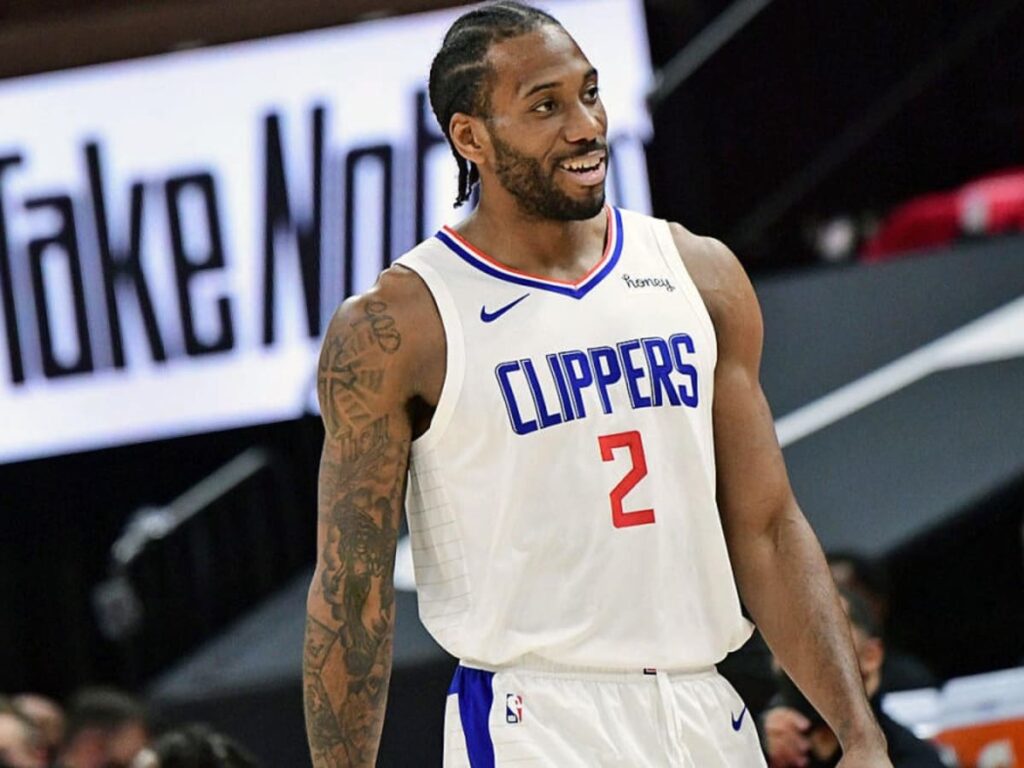 Kahwi Leonard tem motivos para sorrir no Los Angeles Clippers