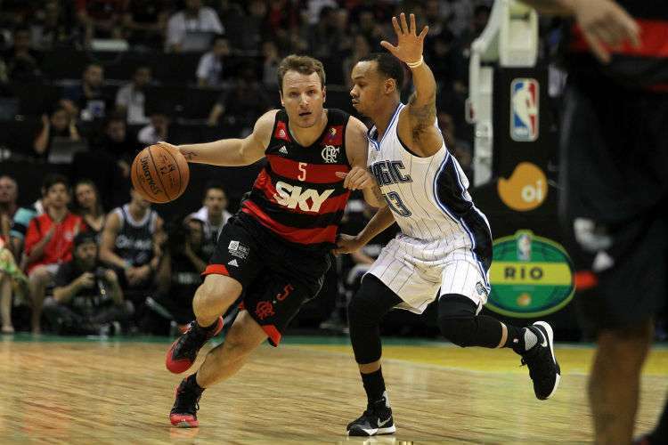 Flamengo em um dos confrontos contra o Orlando Magic