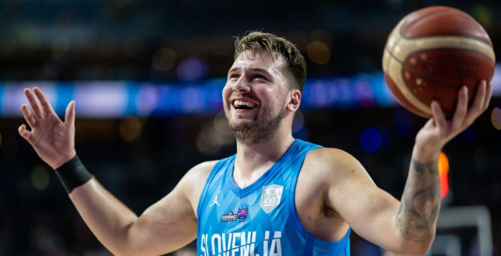 Luka Doncic, do Dallas Mavericks e da seleção da Eslovênia, podem estar no caminho do Brasil no Pré-Olímpico