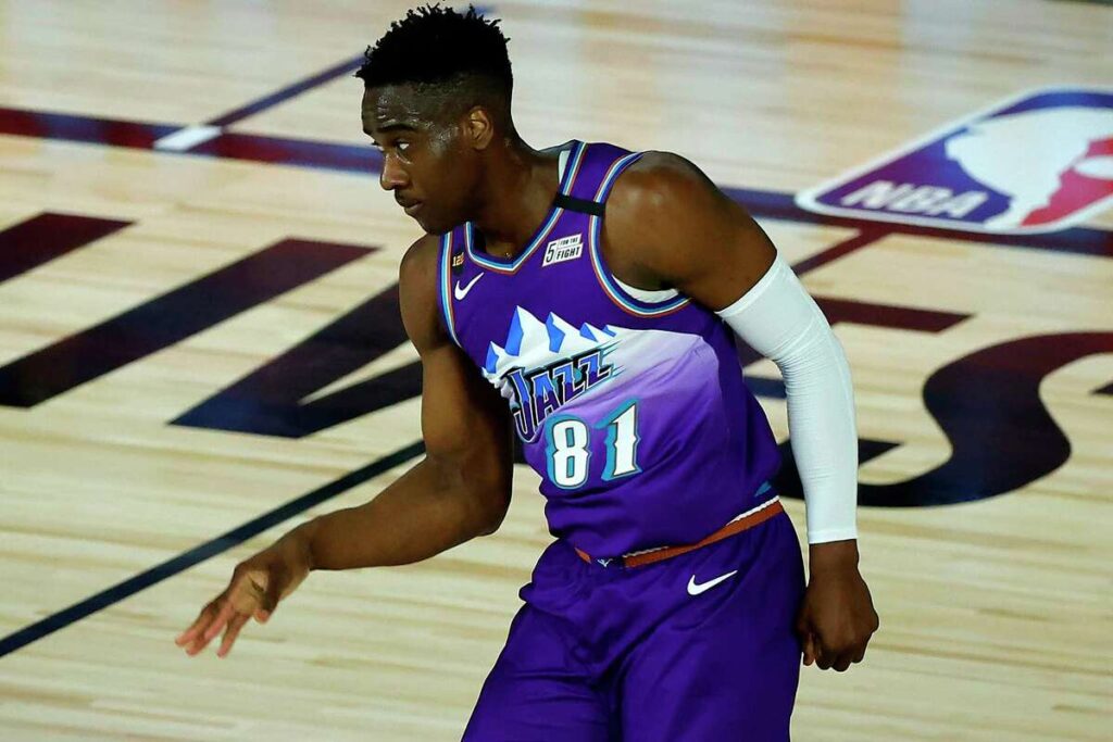 Miye Oni, novo reforço do Orlando Magic, quando defendeu o Utah Jazz