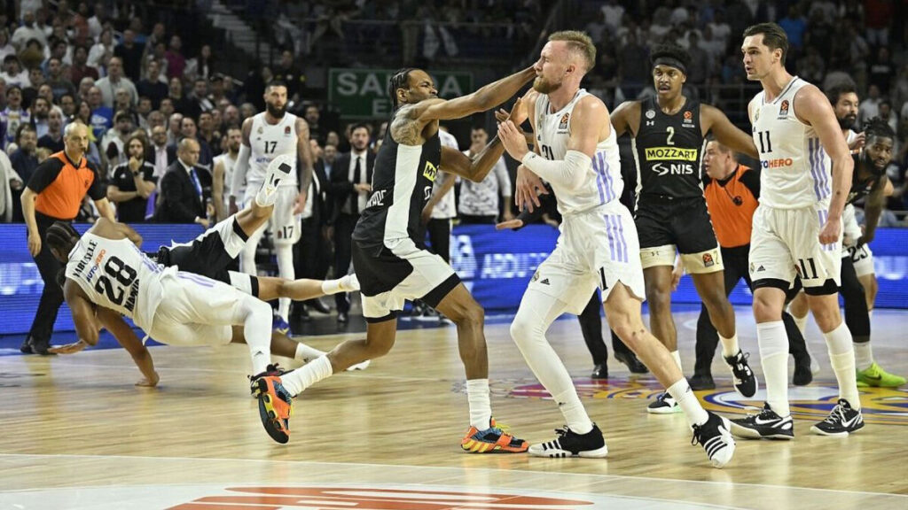 Imagens da confusão entre jogadores do Real Madrid e Partizan