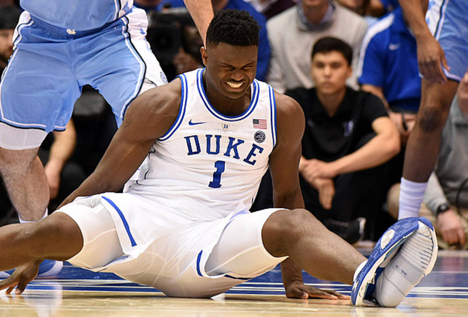 Lance em que Zion Williamson se lesionou com calçado da Nike