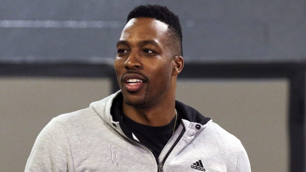 Dwight Howard esteve no caminho dos Warriors, mas negociação não aconteceu