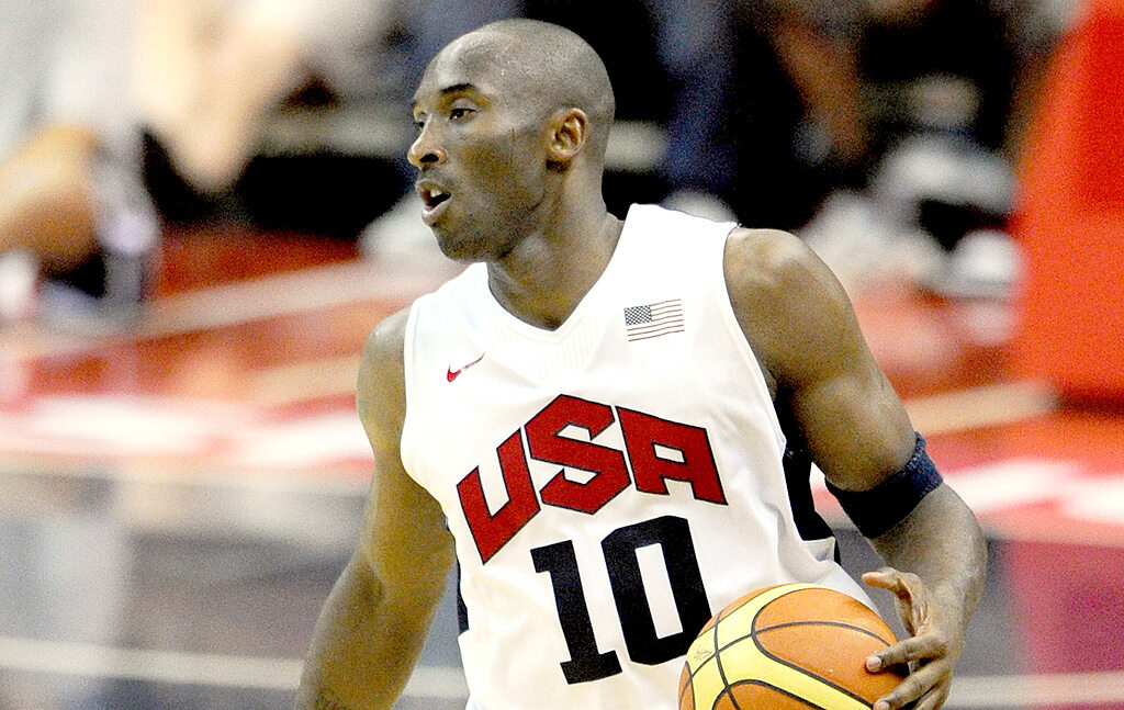 Kobe Bryant com a camisa dos Estados Unidos
