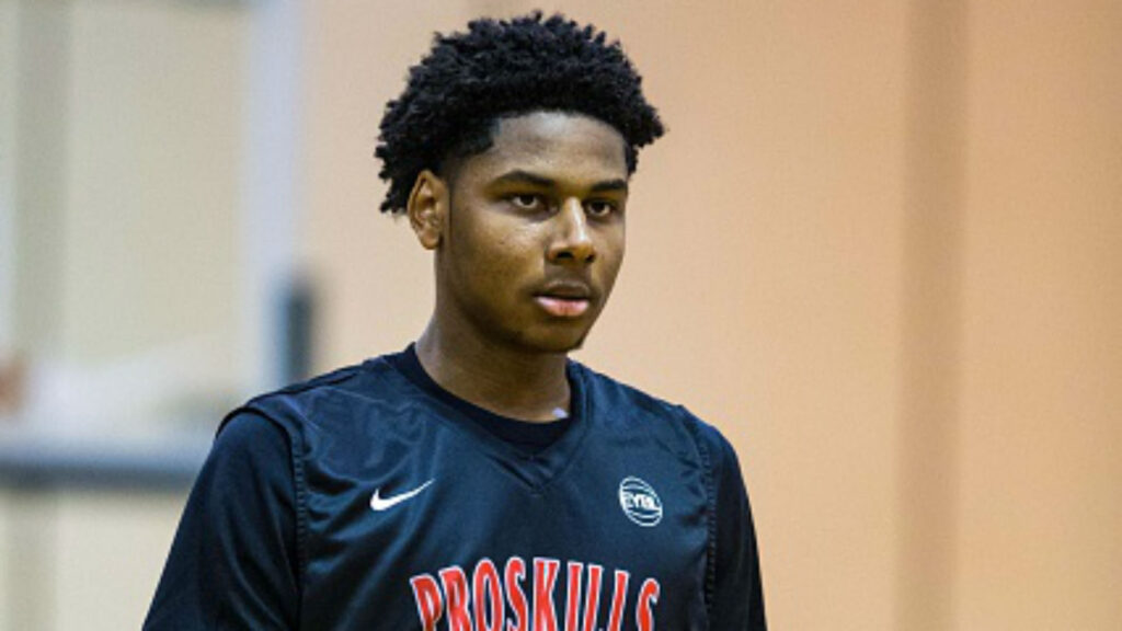 Marques Bolden, atleta do Milwaukee Bucks