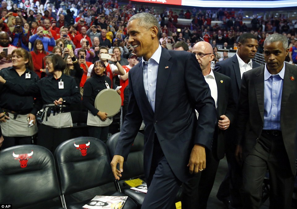 Barack Obama, ex-presidente dos Estados Unidos, torce para o Chicago Bulls