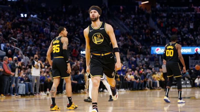 Com um desempenho abaixo nos Warriors, Thompson também viu seu overwall cair