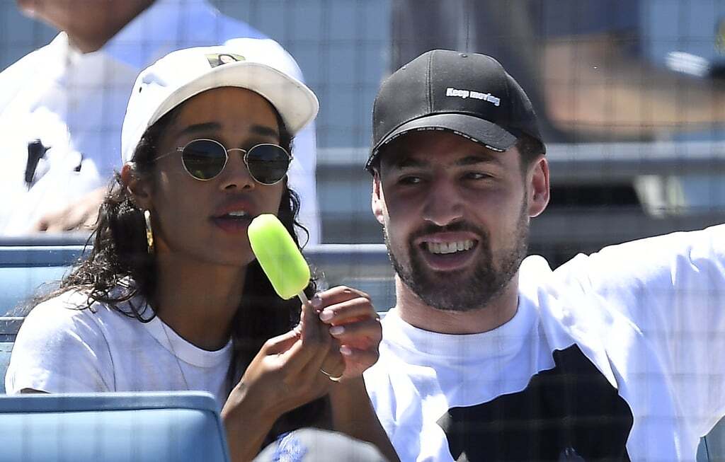 Klay Thompson viveu um relacionamento com a atriz Laura Harrier