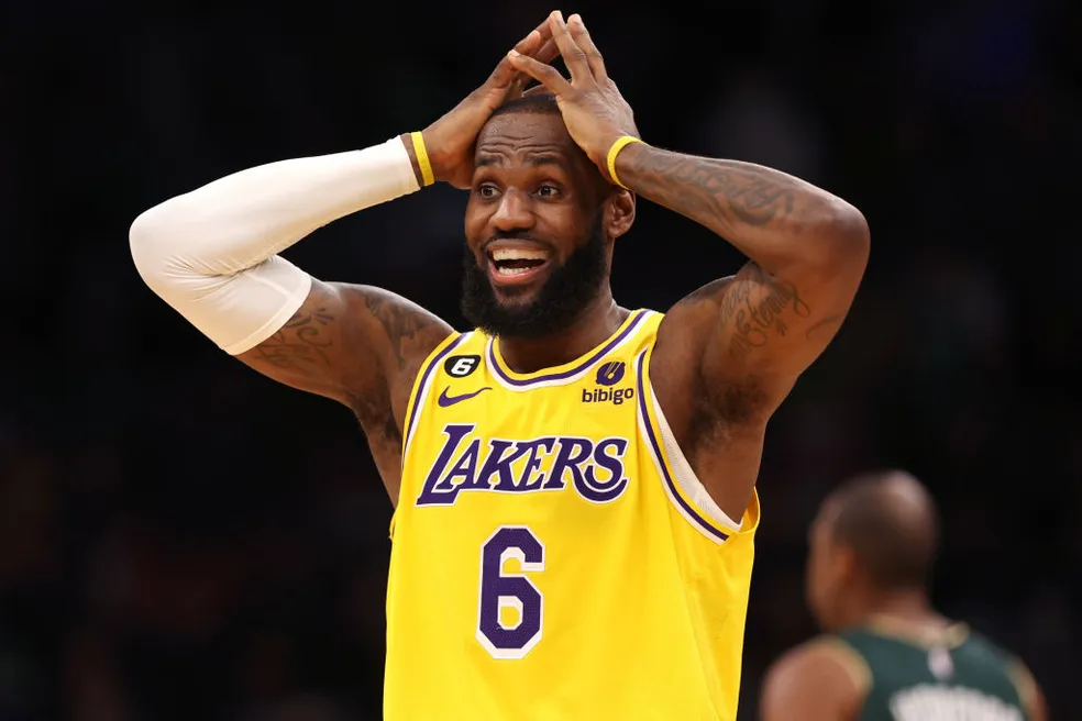 LeBron James, o ala-pivô mais bem pago da próxima temporada da NBA