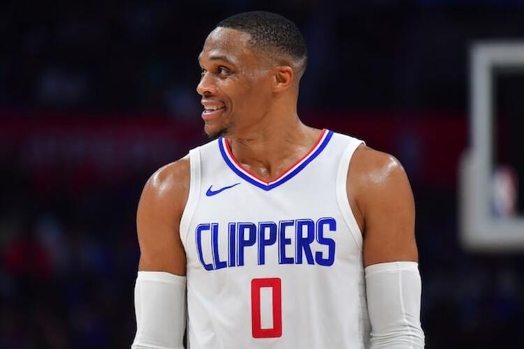 Russell Westbrook é um dos nomes que podem deixar os Clippers