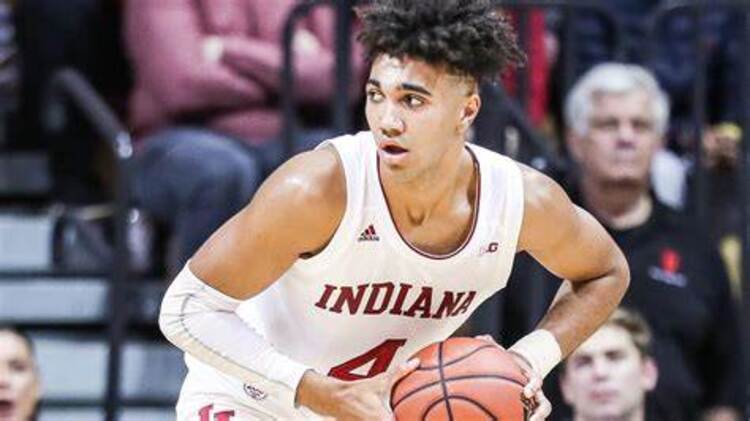 Trayce Jackson-Davis passou pela Universidade de Indiana antes de ingressar nos Warriors