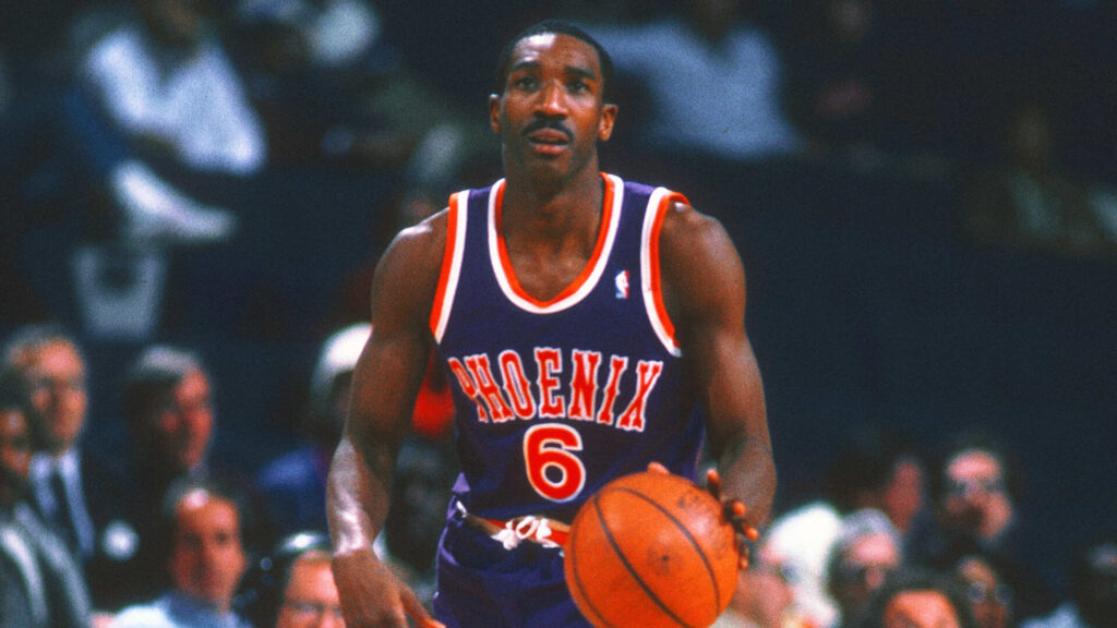 Walter Davis, ídolo do Phoenix Suns e que jogou em outras equipes da NBA, faleceu aos 69 anos