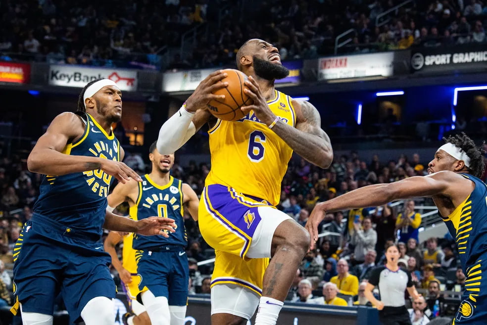 2023 02 03t030259z 555090651 mt1usatoday19910119 rtrmadp 3 nba los angeles lakers at indiana pacers
